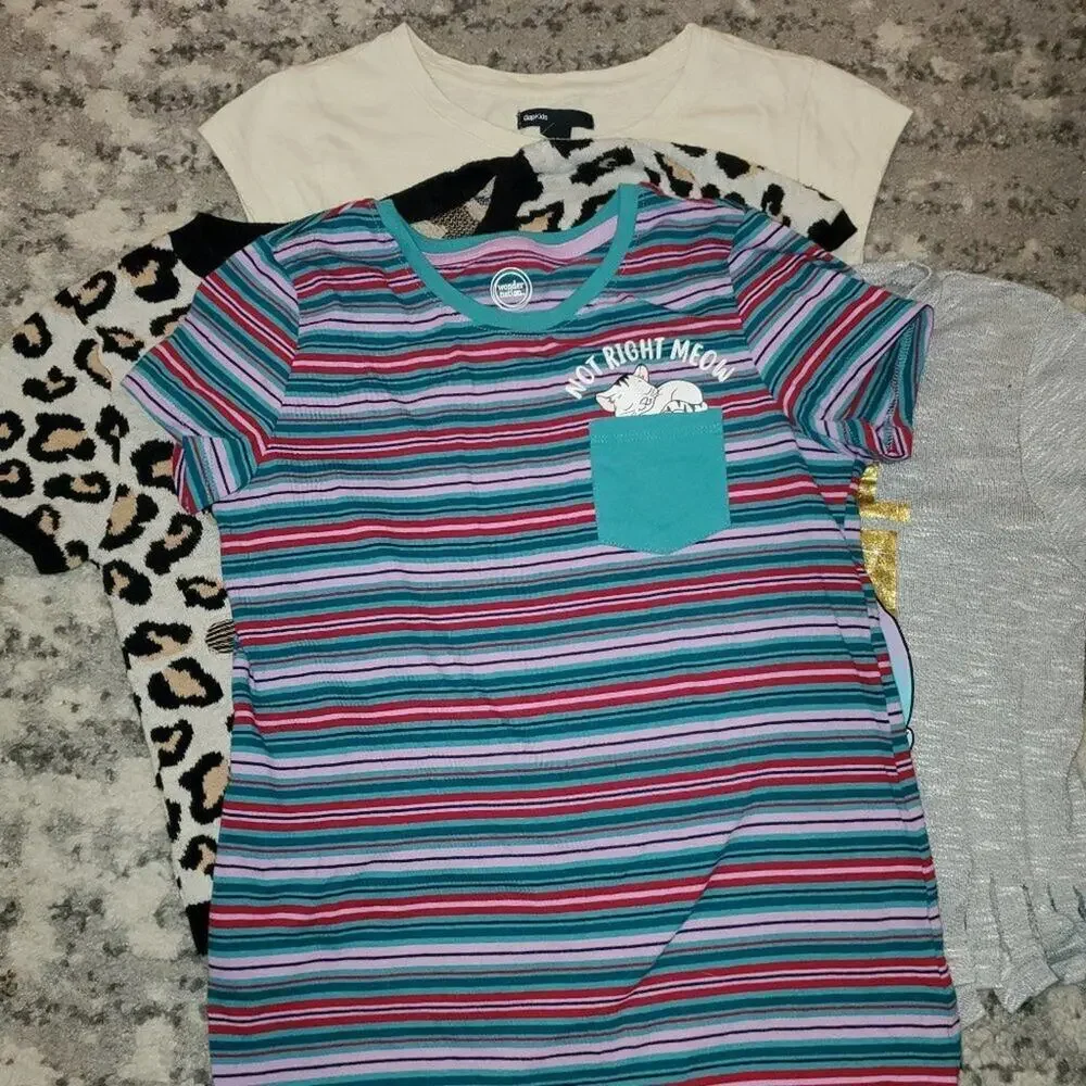 Girls Set of 4 || Large Short sleeved Tops EUC